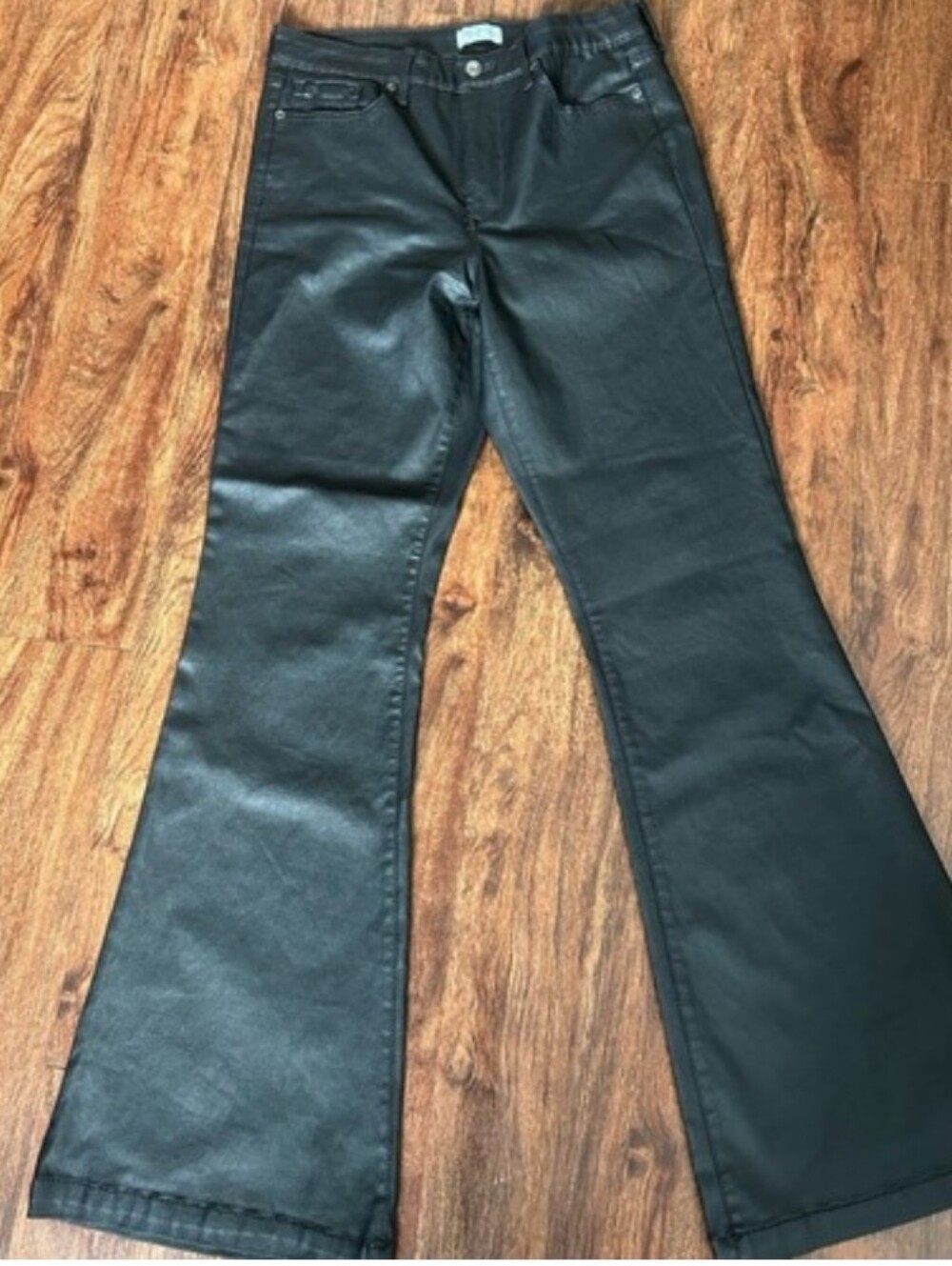 Sofia Jeans Vergara Melisa Flare High Rise Black Faux Leather Pants Size 4 - Picture 2 of 8